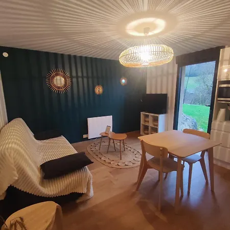 A La Campagne 아파트 *