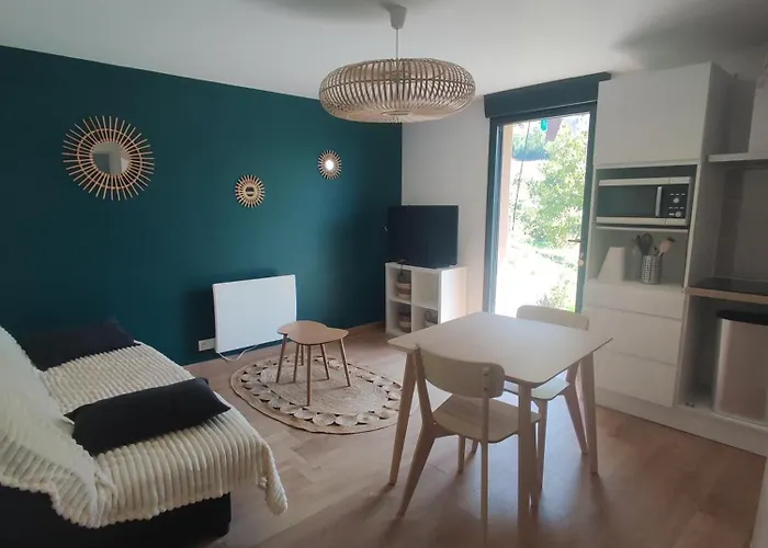 A La Campagne Lägenhet Saint-Georges-de-Luzençon